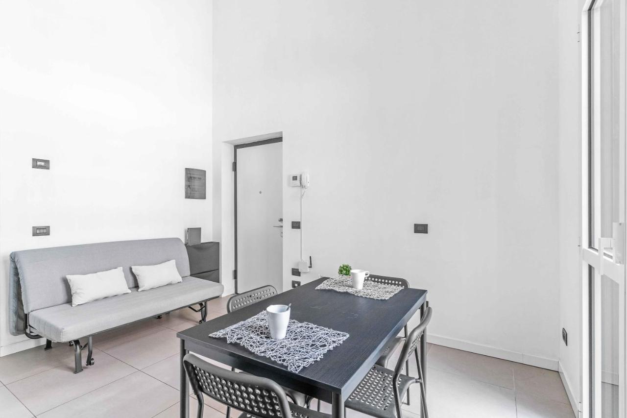 Cos54 - Exclusive Apartment With Garden In Mailand Exterior foto